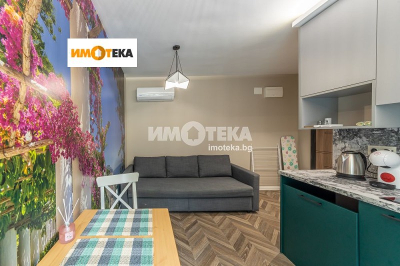 Продава 1-СТАЕН, гр. Варна, Операта, снимка 2 - Aпартаменти - 48108341