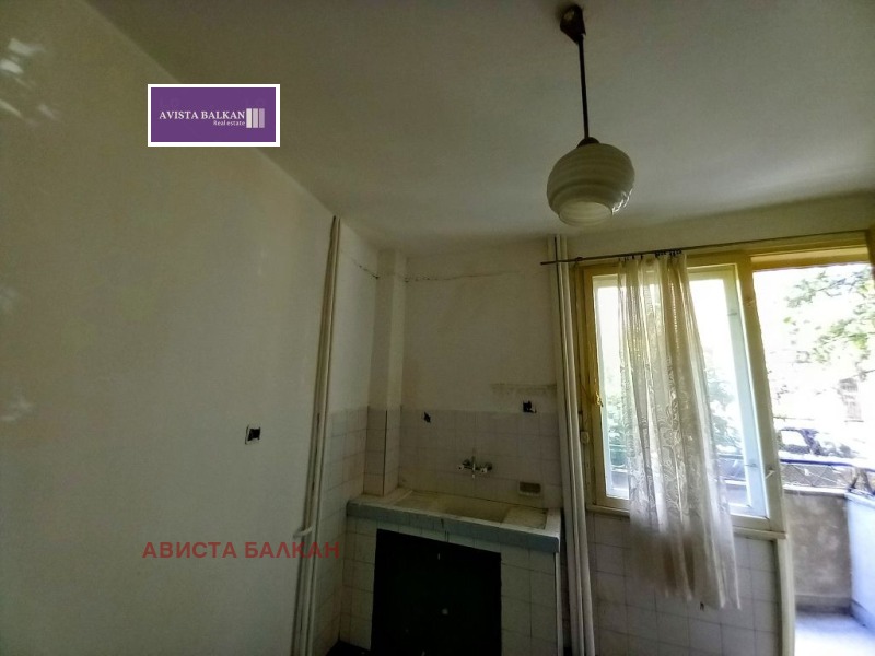 Zu verkaufen  1 Schlafzimmer Sofia , Reduta , 65 qm | 95879107 - Bild [3]