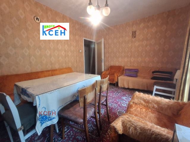 Продава МНОГОСТАЕН, гр. Търговище, Вароша, снимка 2 - Апартаменти - 55539592