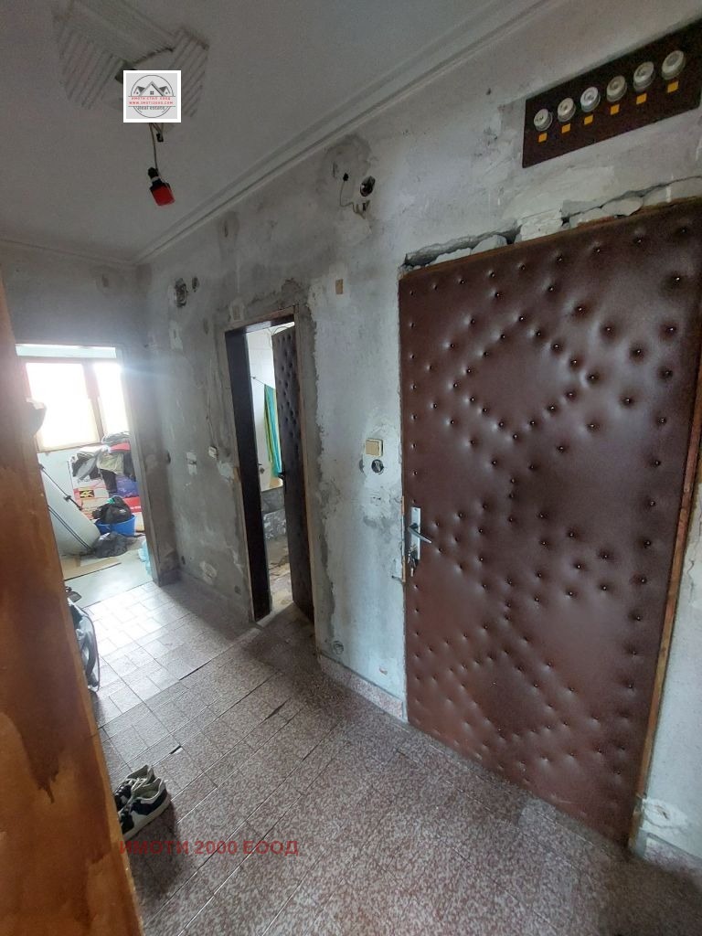 Продава  Етаж от къща област Стара Загора , гр. Раднево , 84 кв.м | 75685169