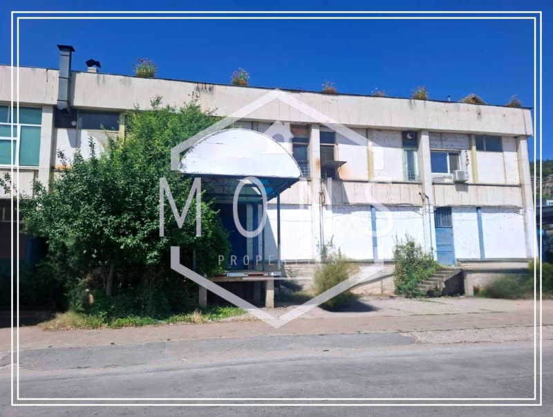 Till salu  Industribyggnad Veliko Tarnovo , Tjolakovci , 1100 kvm | 51074134 - bild [2]