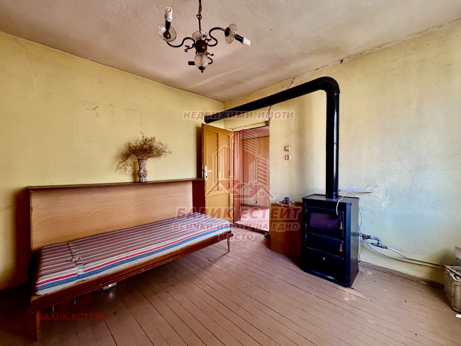 Продава КЪЩА, гр. Добрич, Център, снимка 6 - Къщи - 56019430