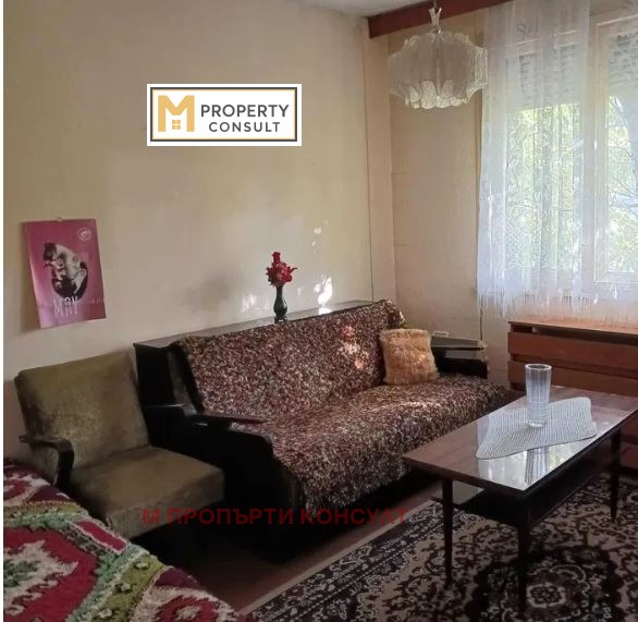 Продава ЕТАЖ ОТ КЪЩА, гр. Плевен, Широк център, снимка 3 - Етаж от къща - 54029102