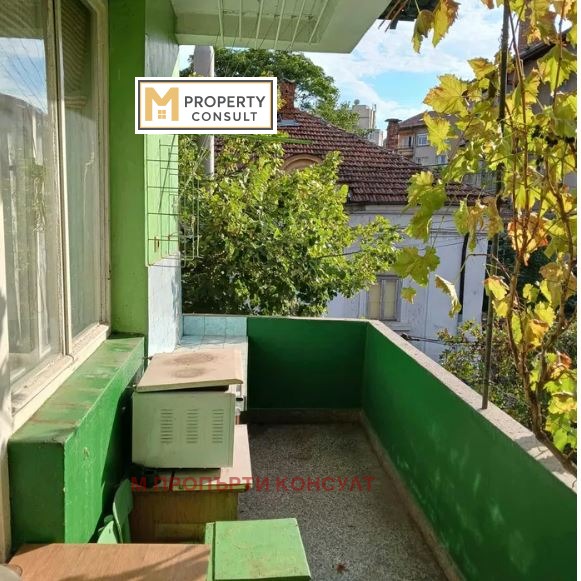 Продава ЕТАЖ ОТ КЪЩА, гр. Плевен, Широк център, снимка 7 - Етаж от къща - 54029102