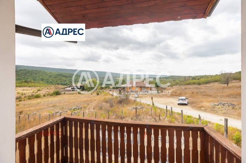 Продава КЪЩА, с. Църква, област Добрич, снимка 4 - Къщи - 52747123