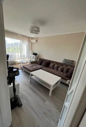 1 chambre Darvenitsa, Sofia 1