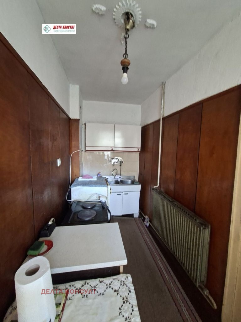 Продава КЪЩА, гр. Перник, Църква, снимка 11 - Къщи - 56191595