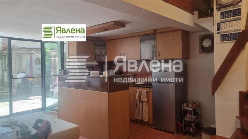 Продава МАГАЗИН, град София, Център • 420000 € / 821448.60 лв. • 85030480 1