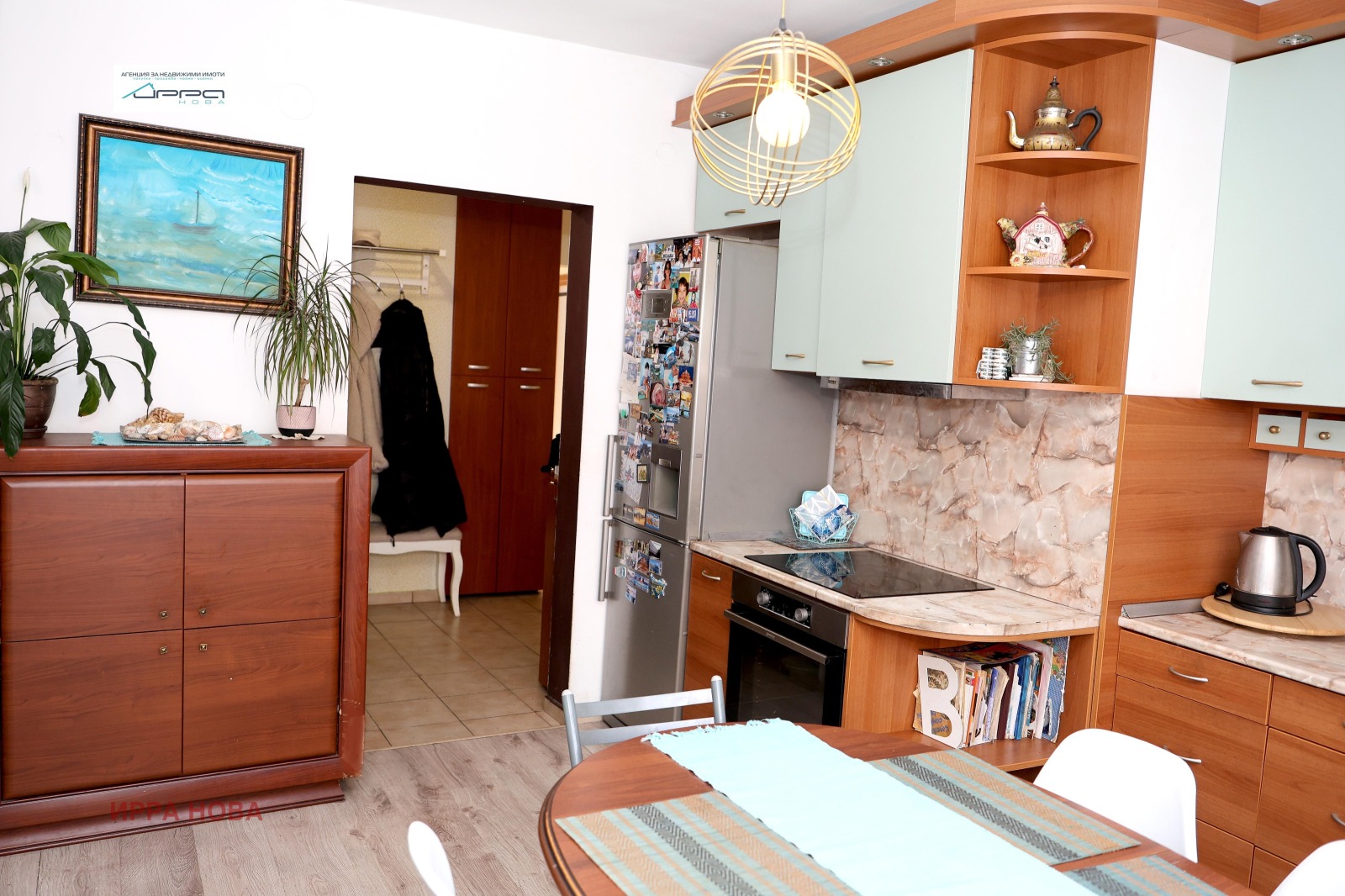 Продава 4-СТАЕН, гр. София, Център, снимка 2 - Апартаменти - 52927962