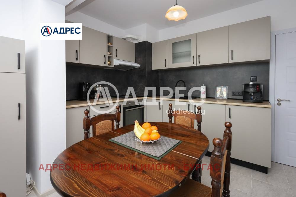 Продава МНОГОСТАЕН, гр. Бургас, Изгрев, снимка 6 - Апартаменти - 54213974