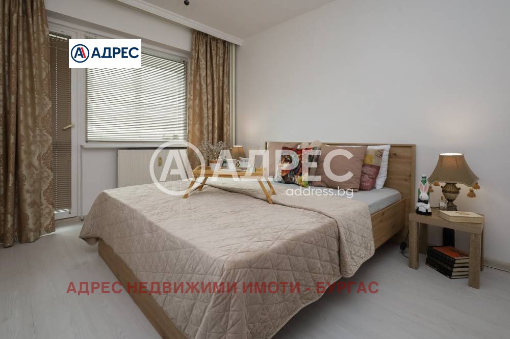 Продава МНОГОСТАЕН, гр. Бургас, Изгрев, снимка 2 - Апартаменти - 54213974