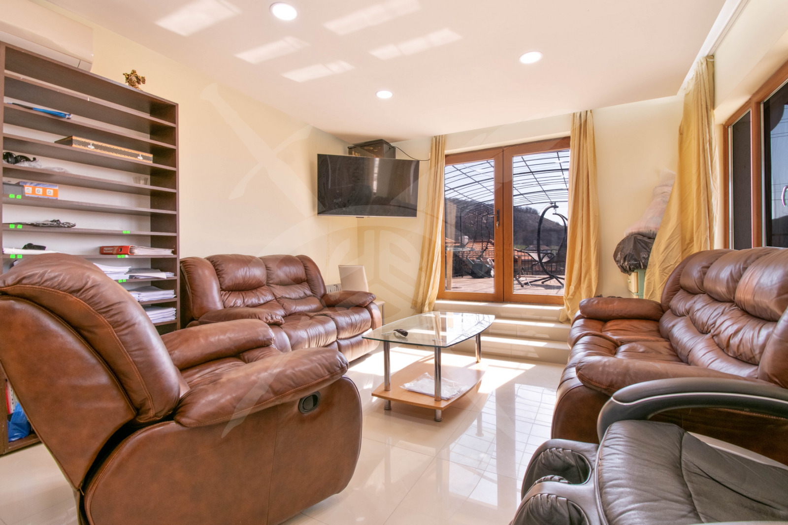 Продава КЪЩА, с. Кипра, област Варна, снимка 4 - Къщи - 54548901