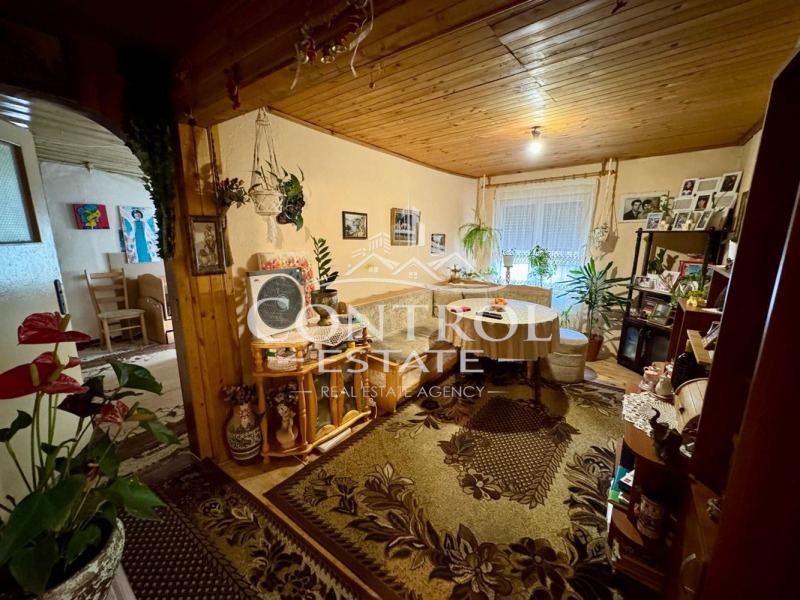 Продава КЪЩА в град Велико Търново, Център - 81 кв.м / 83 000 € » 162 333.89 лв., КОНТРОЛ ЕСТЕЙТ