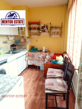 1 ložnice Iztok, Pernik 9