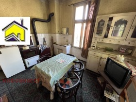 Piano della casa Velingrad, regione Pazardzhik 1