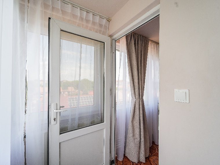 Продава 3-СТАЕН, гр. Плевен, 9-ти квартал, снимка 3 - Апартаменти - 55548217