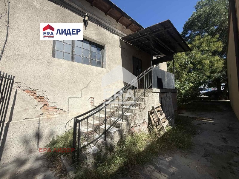 Продава КЪЩА, гр. Русе, Център, снимка 4 - Къщи - 56005924