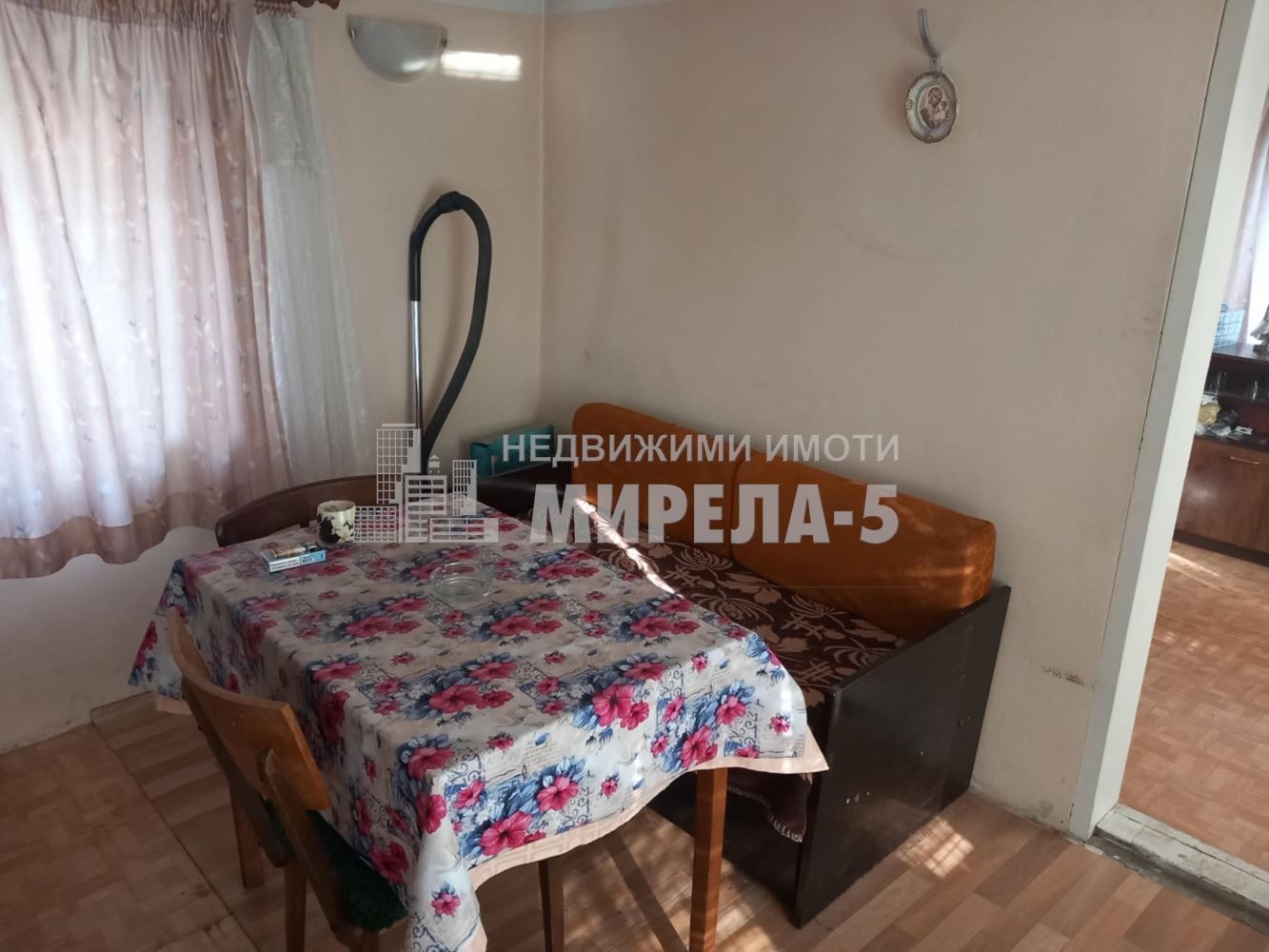 Продава КЪЩА, гр. Русе, Средна кула, снимка 8 - Къщи - 55027200