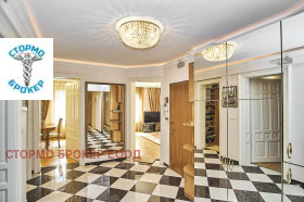 МНОГОСТАЕН, 187 m2