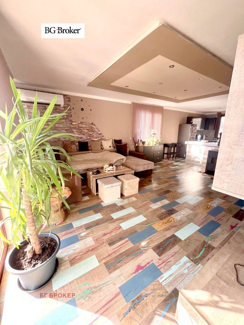 Продава КЪЩА, с. Лесново, област София област, снимка 2 - Къщи - 52692428