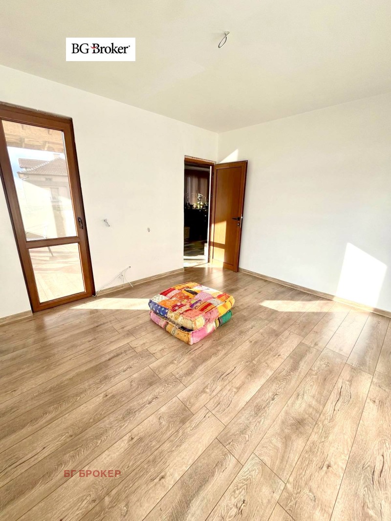 Продава КЪЩА, с. Лесново, област София област, снимка 10 - Къщи - 52692428