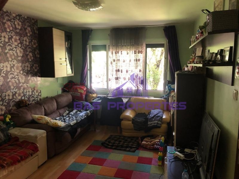 Продава  2-стаен град София , Надежда 4 , 67 кв.м | 84088999
