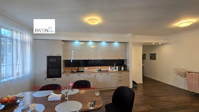 Продава 3-СТАЕН, гр. Варна, Гръцка махала, снимка 3 - Апартаменти - 52283034