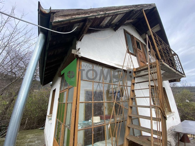 Продава КЪЩА, гр. Шумен, Боян Българанов 1, снимка 2 - Къщи - 52739493