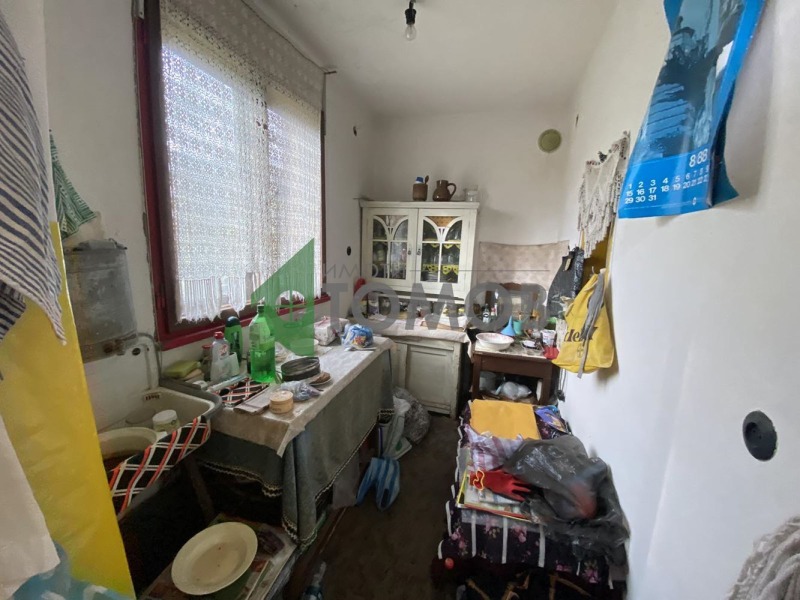 Продава КЪЩА, гр. Шумен, Боян Българанов 1, снимка 5 - Къщи - 52739493