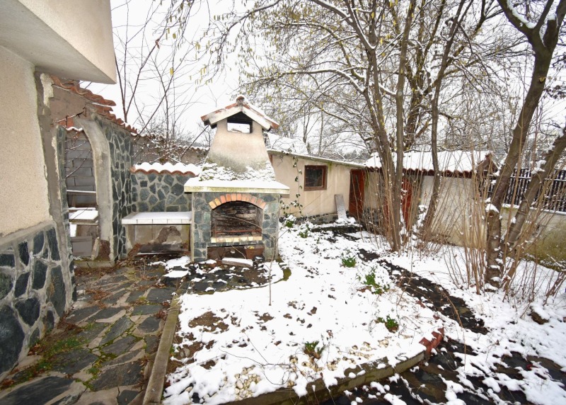 Продава КЪЩА, гр. Перник, Байкушева махала, снимка 15 - Къщи - 53426916