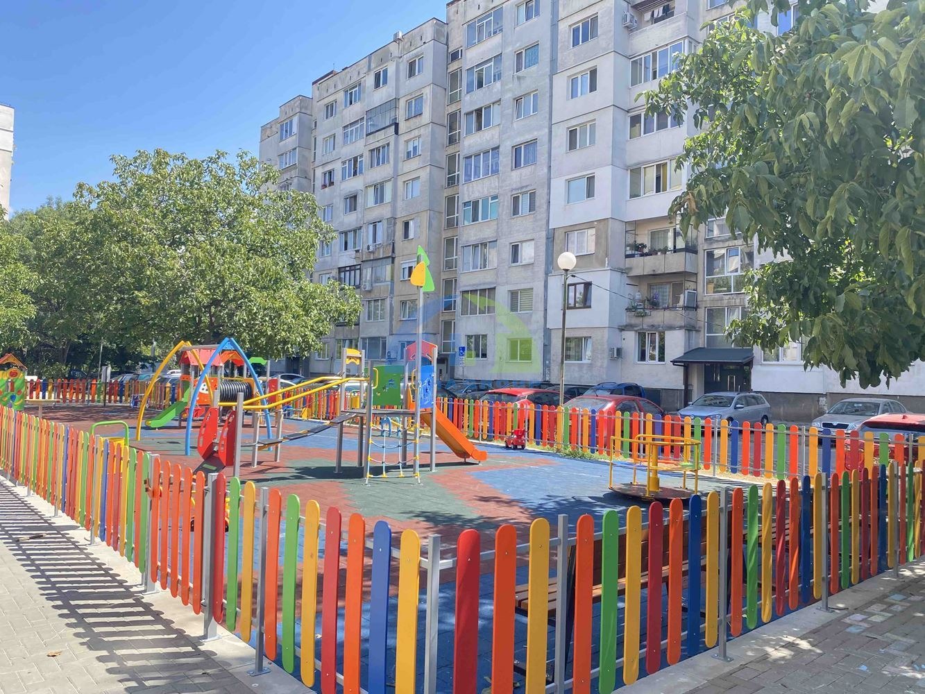 Продава 3-СТАЕН, гр. София, Света Троица