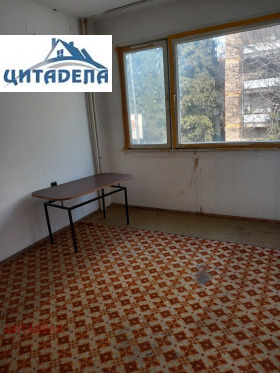 1 soverom Tsentar, Stara Zagora 4