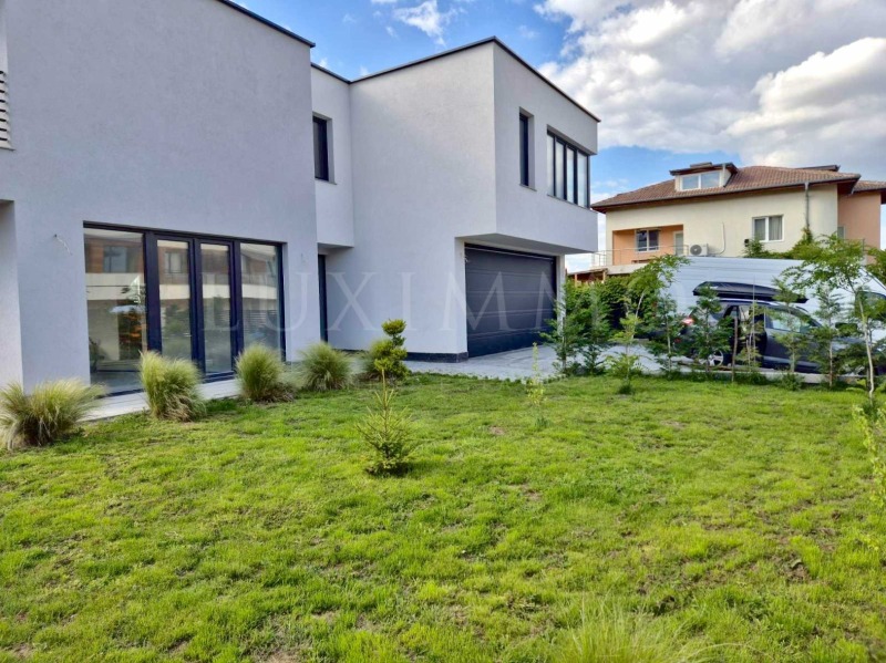 De vânzare  Casa Sofia , m-t Detsci grad , 320 mp | 52995590