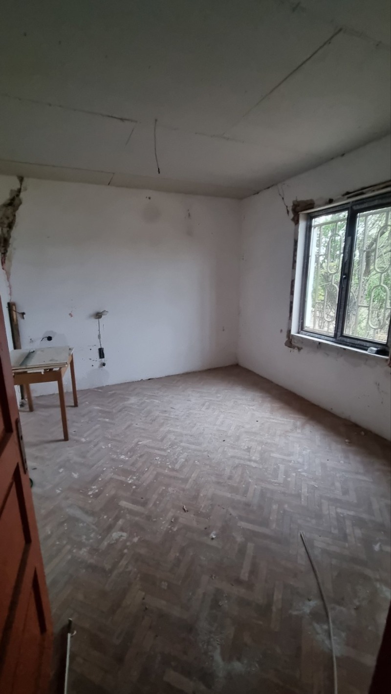 Продава КЪЩА, гр. Ихтиман, област София област