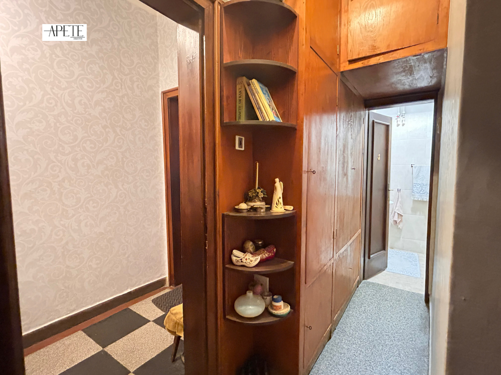 Продава 4-СТАЕН, гр. София, Център, снимка 15 - Апартаменти - 56011519