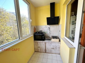 3 sypialnie Bazar Lewski, Warna 9
