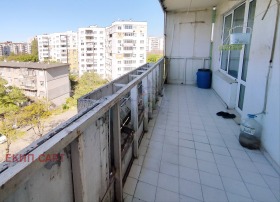 3 sypialnie Bazar Lewski, Warna 15