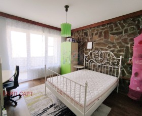 3 sypialnie Bazar Lewski, Warna 11