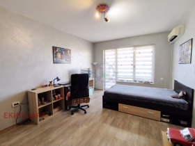 3 sypialnie Bazar Lewski, Warna 12