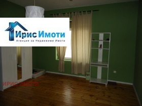 3+ camere da letto Tsentar, Sofia