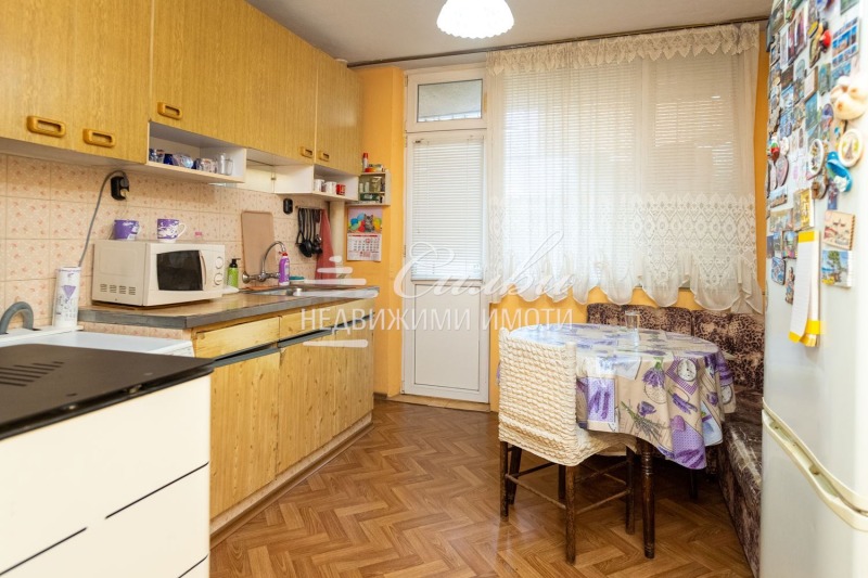 Продава 3-СТАЕН, гр. Шумен, Тракия, снимка 6 - Aпартаменти - 46856408