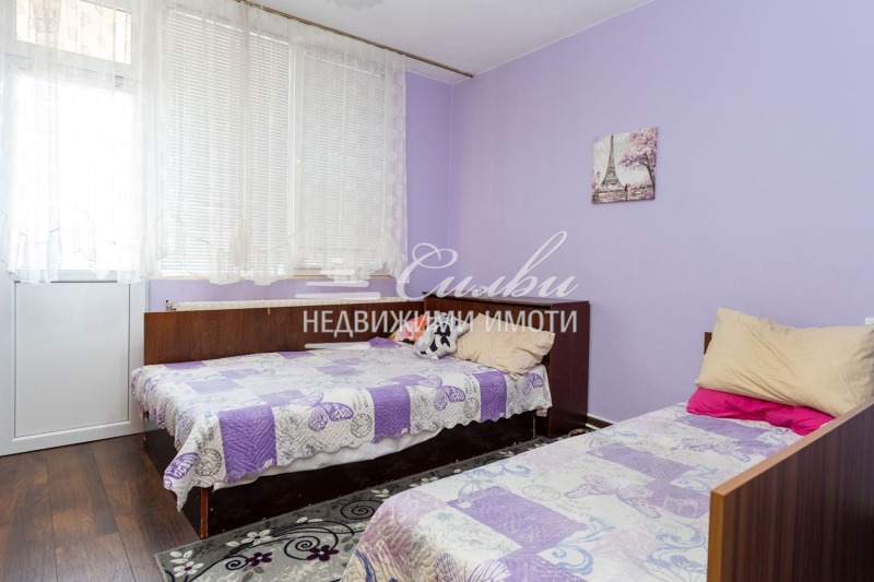 Продается  2 спальни Шумен , Тракия , 91 кв.м | 56956576 - изображение [2]