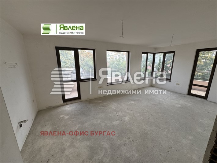 Продава  Офис град Бургас , Изгрев , 119 кв.м | 60831078