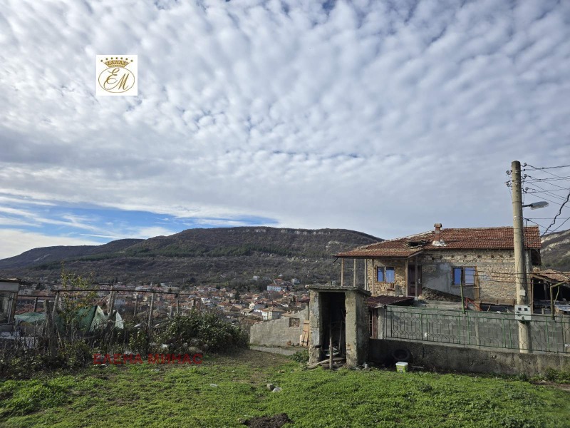 Продава КЪЩА, гр. Шумен, Дивдядово, снимка 8 - Къщи - 53124610