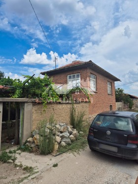 Casa Dâlgo pole, regiunea Plovdiv