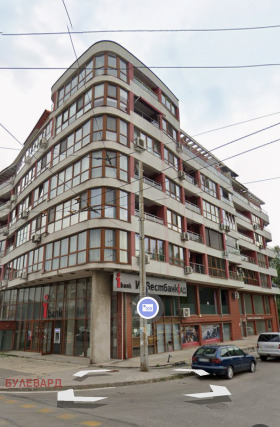 Garagem Liulin 10, Sofia 2