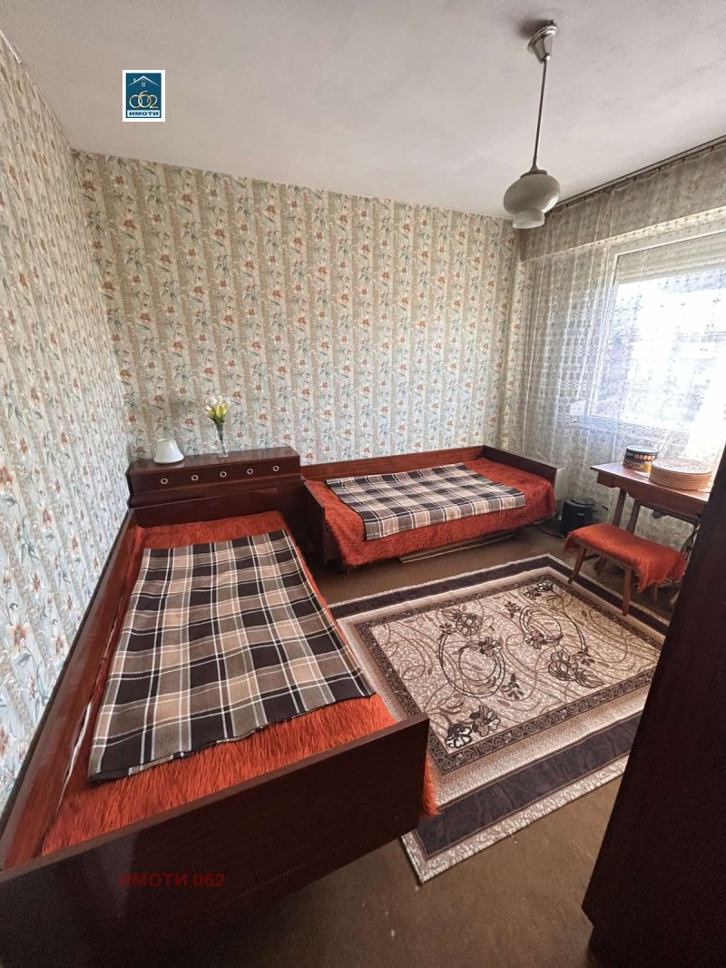 Продава 2-СТАЕН, гр. Лясковец, област Велико Търново