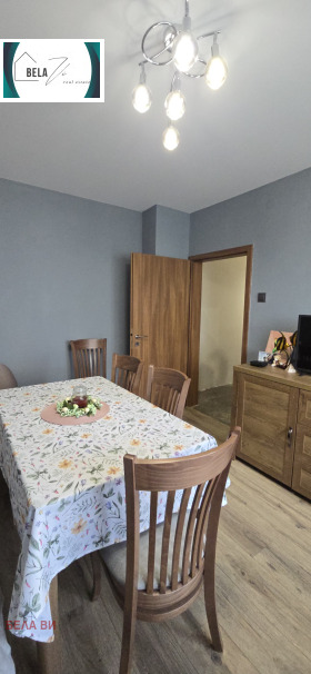 1 quarto Radomir, Região Pernik 4