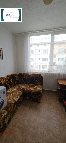 1 quarto Radomir, Região Pernik 5