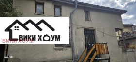 Будинок Колхозен пазар, Варна